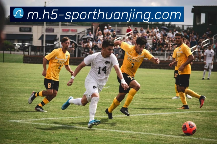 德里克怀特状态起伏16投6中三分球表现不佳但仍贡献16分5助攻2盖帽